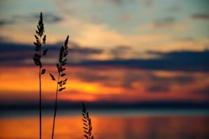 Solnedgang, stjerner og stearinlys